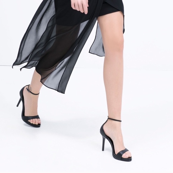 ✨HOST PICK✨ Zara leather heel sandals - Picture 2 of 7